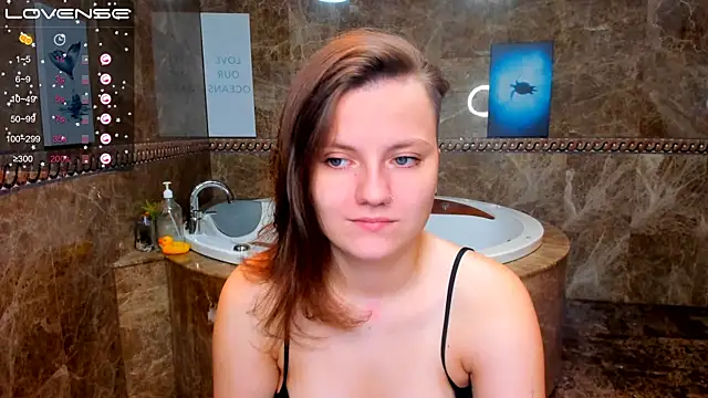 MelindaTin online show from September 11, 12:55 am