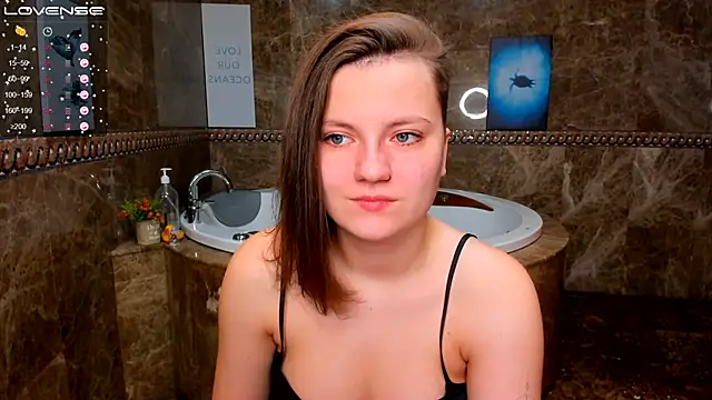 MelindaTin online show from January 9, 12:37 am