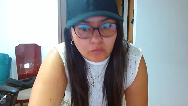 Ixchel Anaid online show from March 9, 8:34 pm