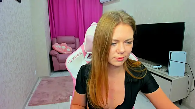 Strawberrye online show from March 9, 3:21 am