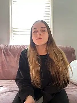 jaseyrae online show from March 28, 3:55 pm