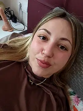 sofiabichota online show from April 8, 10:50 am