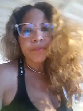 Snapshot of mila38 chatting on September 21, 6:28 pm mila38 online show from September 21, 6:28 pm