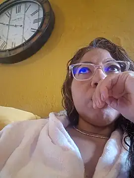 Snapshot of mila38 chatting on October 21, 8:51 am mila38 online show from October 21, 8:51 am