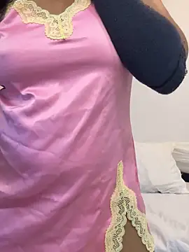 angelwavy online show from September 12, 1:17 am