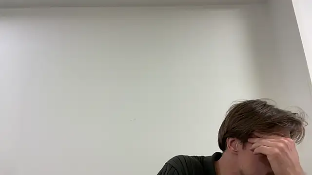 fmodel online show from March 9, 3:37 pm