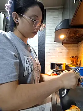 linda-schmidt online show from September 29, 7:19 pm