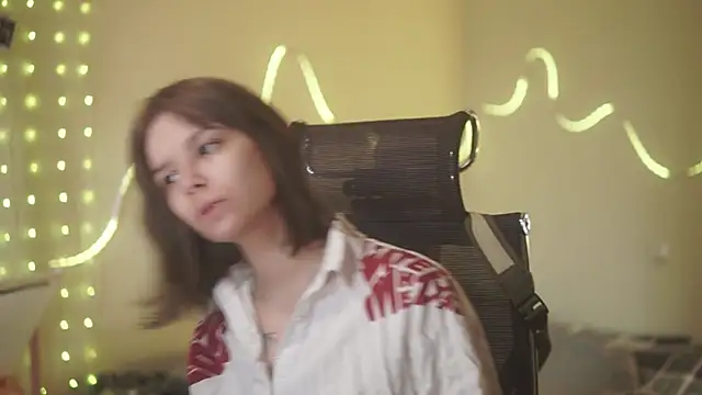 alyssa sweet online show from April 14, 5:07 am