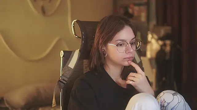 alyssa sweet online show from April 1, 5:19 am