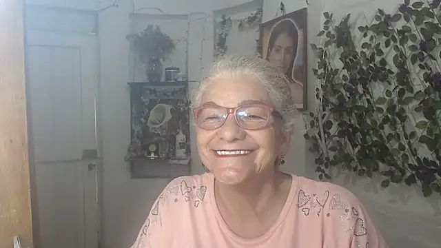 FunnyGrandma online show from June 6, 7:09 pm