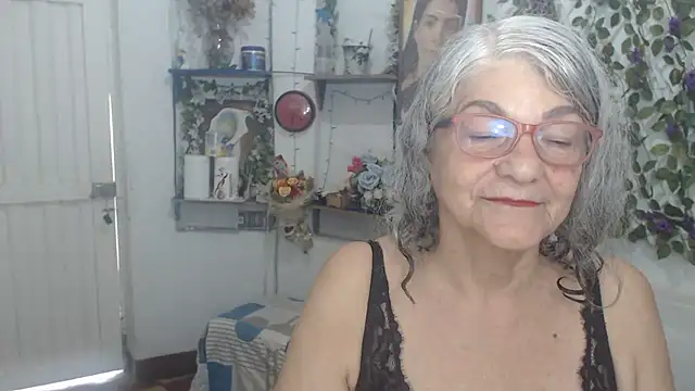 FunnyGrandma online show from March 12, 6:21 pm