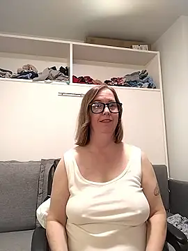 SweetandNaughty1 online show from January 7, 10:13 pm