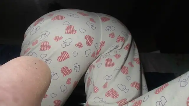Snapshot of prettyangelsquirt chatting on September 16, 9:23 pm prettyangelsquirt online show from September 16, 9:23 pm