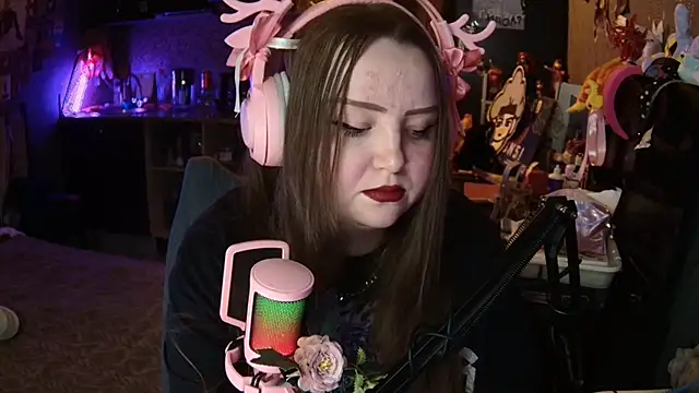 EMMA  CONNOR online show from March 28, 9:46 pm