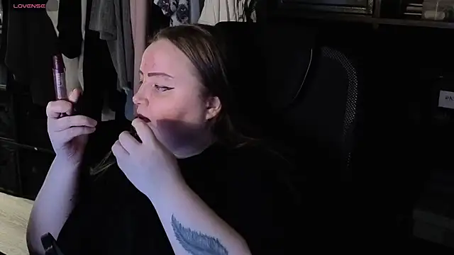 EMMA  CONNOR online show from November 21, 12:45 am