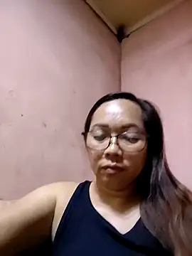 asianwet4u online show from April 21, 5:47 am
