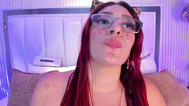 naughty flower18 online show from February 4, 11:19 pm