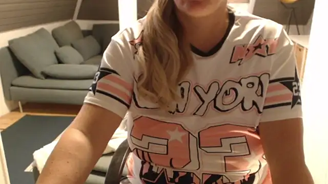 KimMitchelli online show from December 17, 12:09 pm