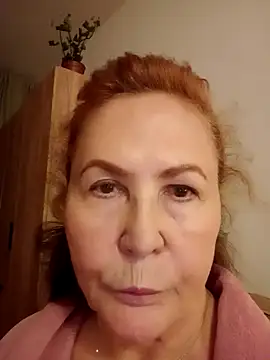 Hottie-Mom online show from October 8, 9:41 pm