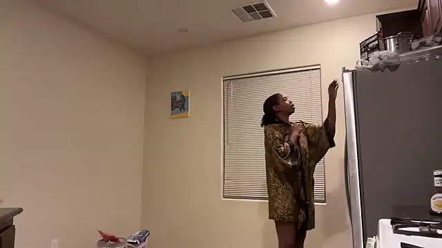 Cum2Charm online show from October 13, 6:05 am