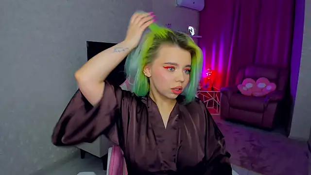 EnergyBunny 1 online show from November 12, 6:17 pm