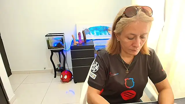 Naty Stone online show from October 21, 8:35 pm