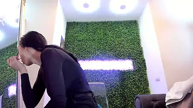 realhotfallingdevil online show from December 2, 10:05 am