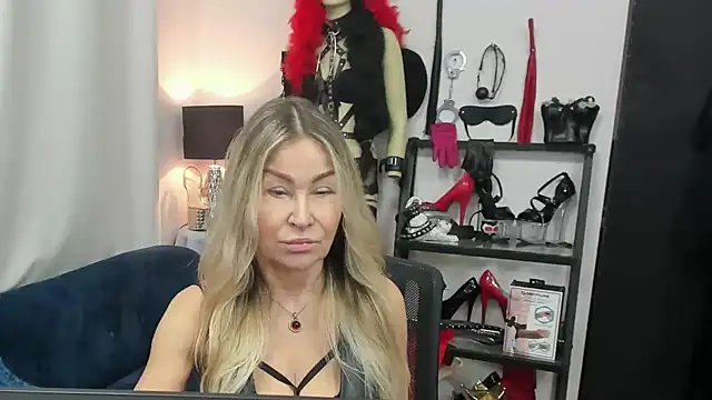 crystaLUX online show from January 12, 5:23 am