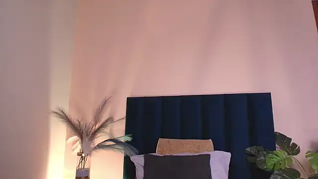 Christy Sea online show from April 17, 12:18 pm