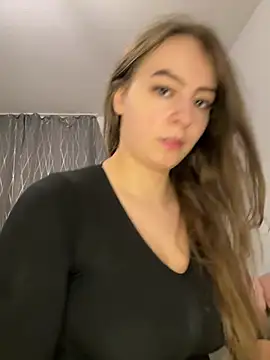eleonoree online show from August 8, 9:34 pm