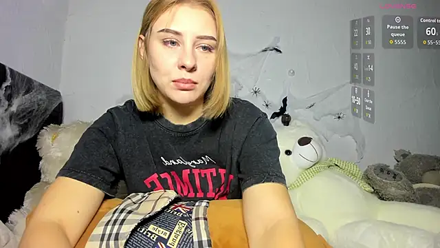 KindKristy online show from October 29, 5:56 am