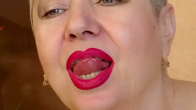 LadyPosh online show from October 15, 9:06 pm