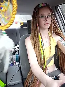 LucidLucy online show from April 15, 7:58 pm