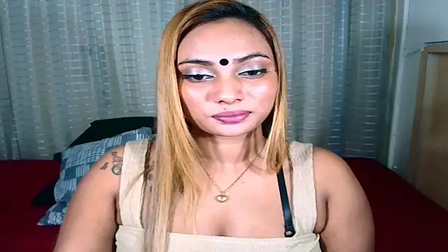 sexyindianchic online show from October 7, 5:39 pm