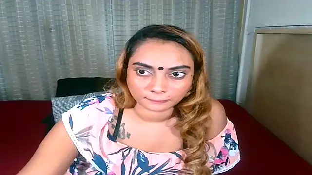 sexyindianchic online show from December 1, 9:06 pm