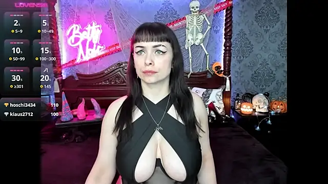 BettyNoir online show from October 22, 7:08 pm
