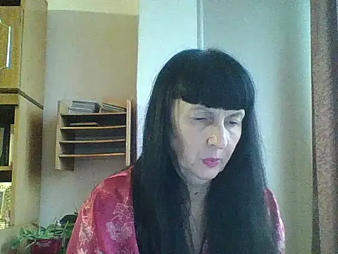 MelanyBanks online show from November 12, 1:31 pm