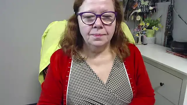 Adelewildx online show from December 4, 4:15 am