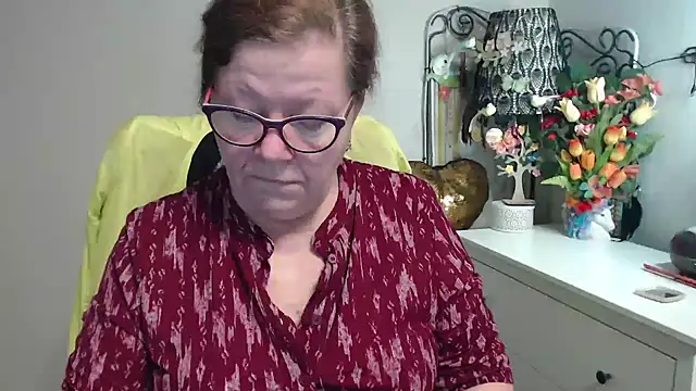 Adelewildx online show from March 24, 4:29 am