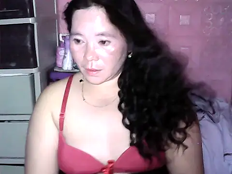 hotpusie 4u online show from February 8, 6:22 pm