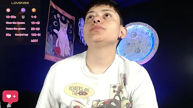 girl intense444 online show from January 11, 12:54 pm