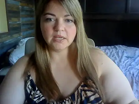 cute  cherry online show from July 4, 2:13 pm