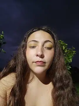 VickyHoult online show from April 22, 11:24 pm