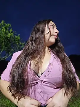 VickyHoult online show from May 22, 11:25 pm