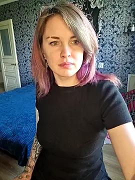 LazyTanukii online show from June 24, 6:45 am