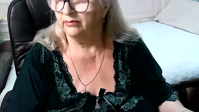 LolkaAlyss online show from April 6, 7:37 pm