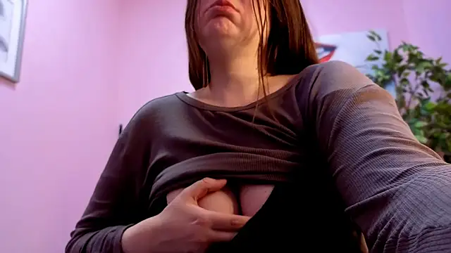 BattyMoll online show from March 28, 3:44 pm