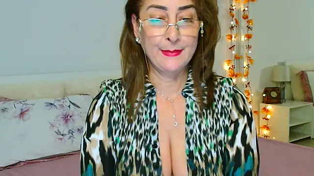 Tyana40 online show from November 13, 7:40 am