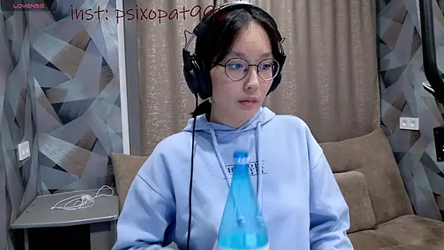 Ainekoo online show from September 28, 8:36 pm