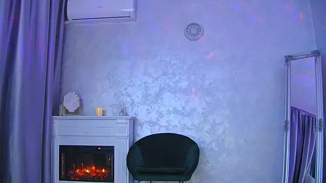 Emilly Will online show from October 2, 5:29 pm